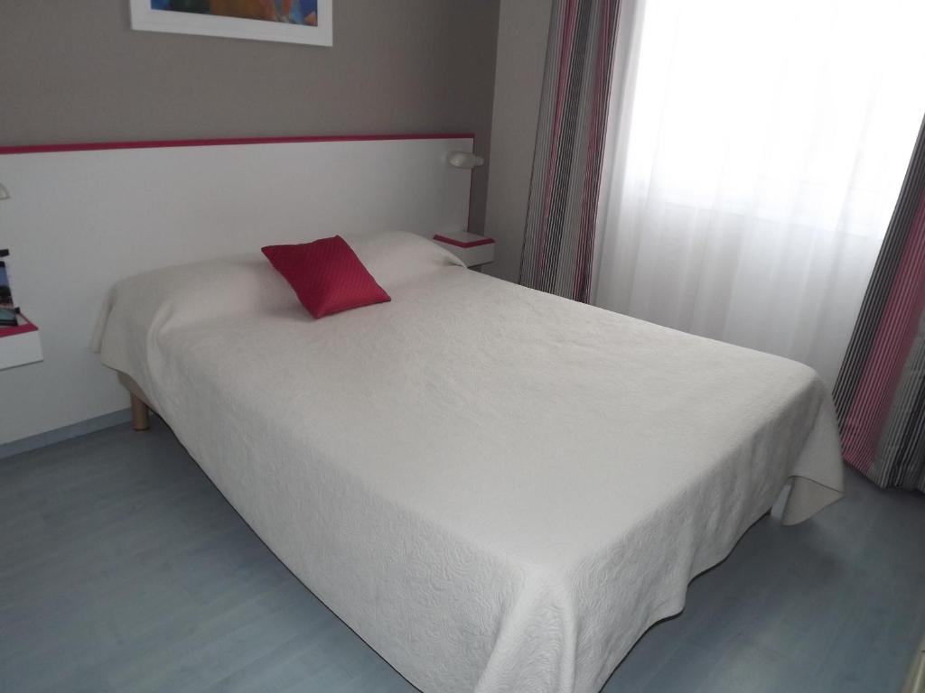 Hotel Mileade Mediterranee - Port-Фрежюс Номер фото