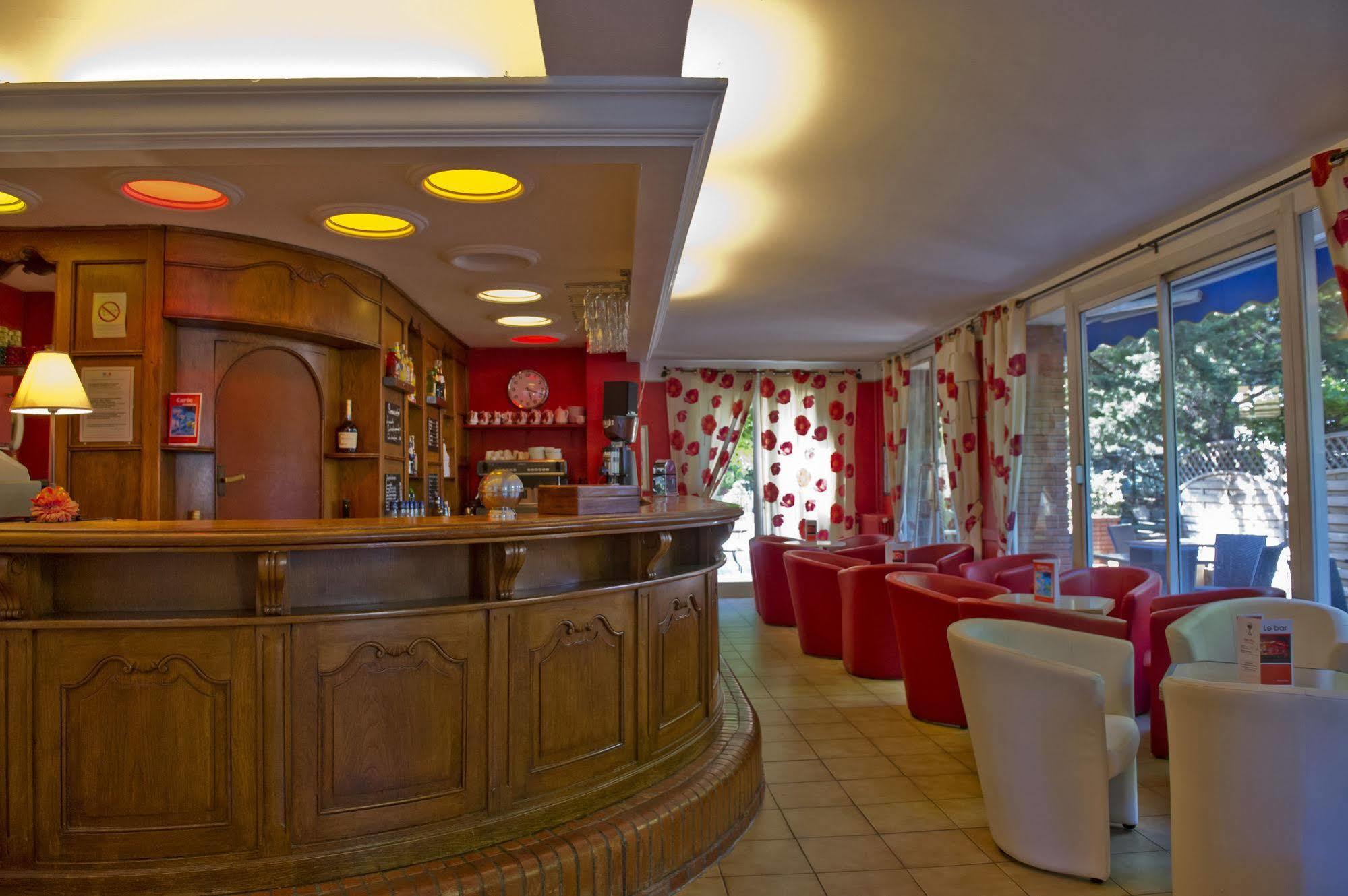 Hotel Mileade Mediterranee - Port-Фрежюс Экстерьер фото